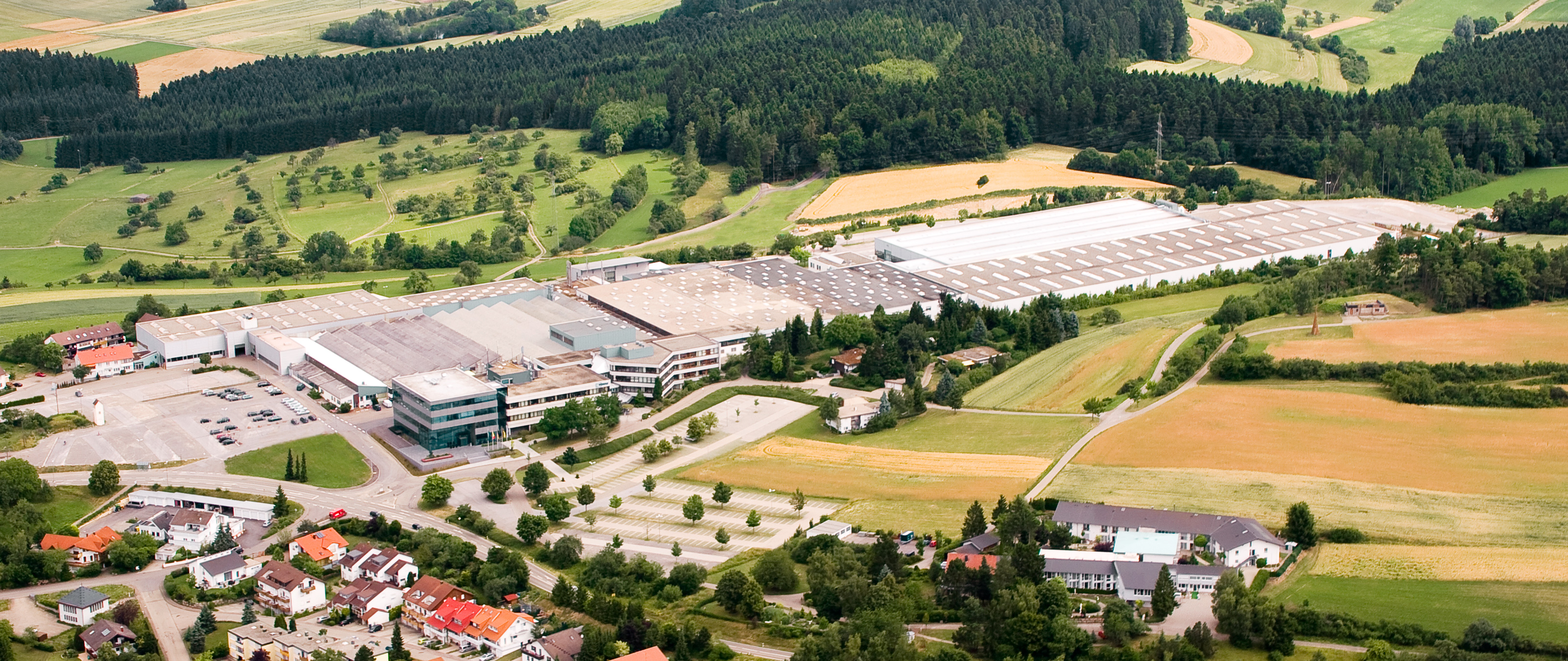 Photo aérienne de l'entreprise HOMAG Group à Schopfloch.