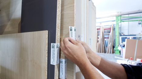 Il Cutting Production Set permette la facile identificazione del materiale residuo, per gestione e riutilizzo facilitati. Ciò consente di risparmiare sui costi e di proteggere l'ambiente