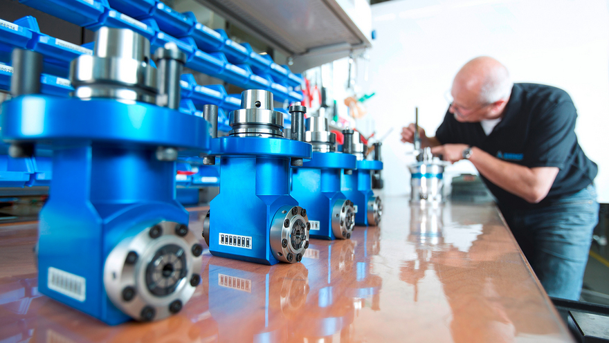 Service bei BENZ Tooling Service bei BENZ Tooling
