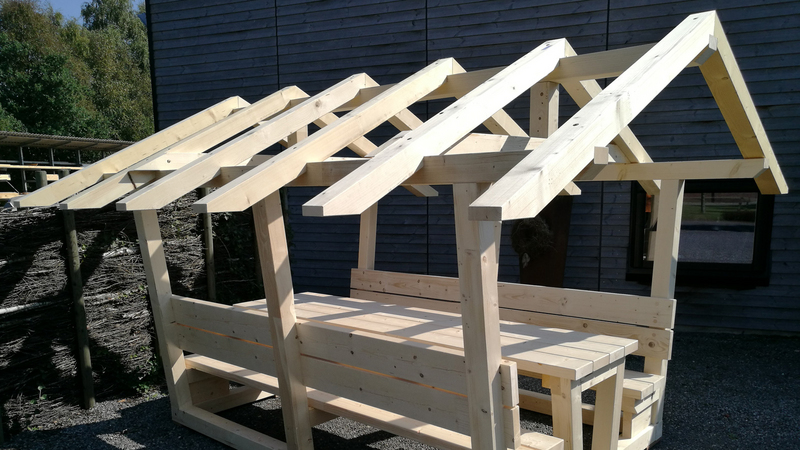 Zimmerei Büsing produces different roof connections with the  WEINMANN carpentry machine