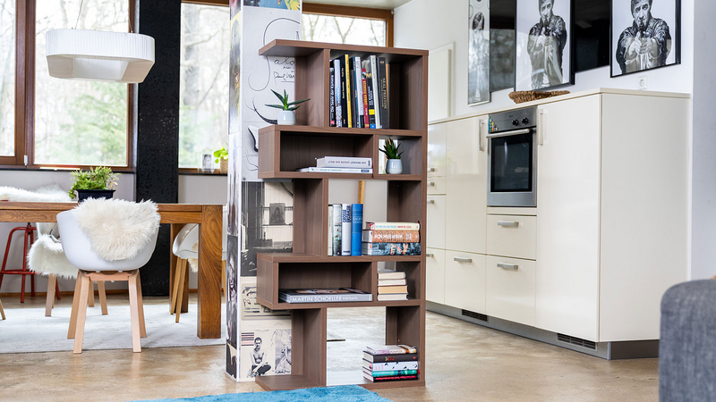 Regal mit Klick-System von VÄLINGE und HOMAG