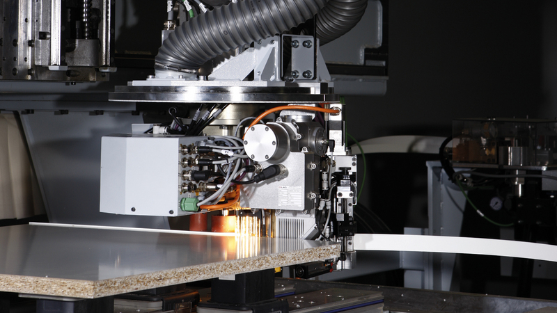 unité de placage de chant laserTec par HOMAG