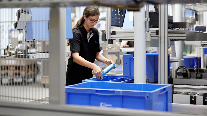 Processing of more than 650 spare parts orders daily