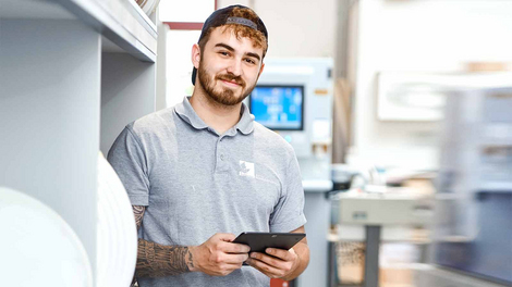 Your new machine with the HOMAG App Plus Pack. More service. More overview. More transparency.