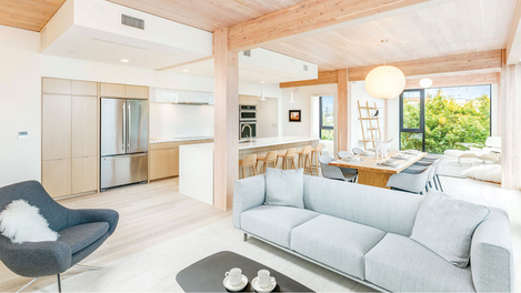 Carbon 12, Portland Oregon ©Structurlam Mass Timber Corporation