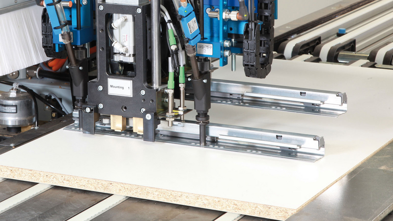 Insertion and screwing aggregate for drawer slides DRILLTEQ