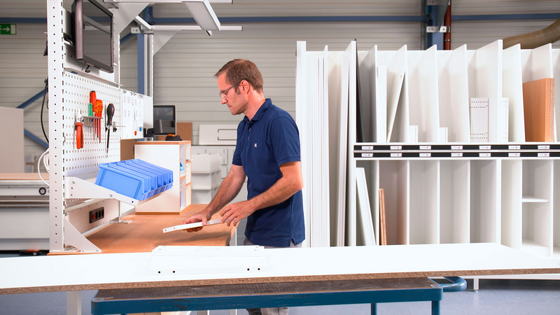Sorting Production Set – Montage Sorting Production Set – Montage