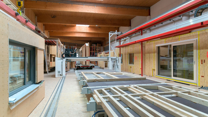  The production hall of the Lechner company.