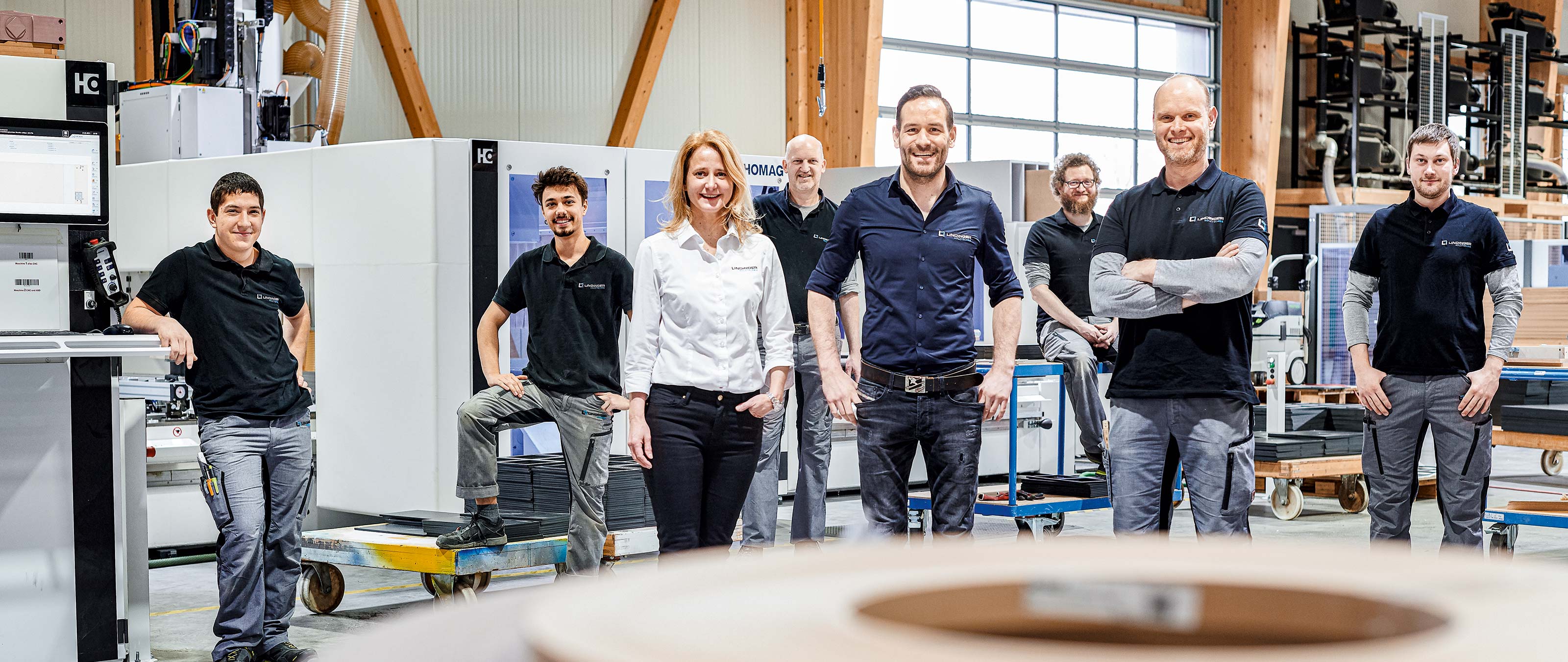 Das Team von Lindinger Holztechnik GmbH