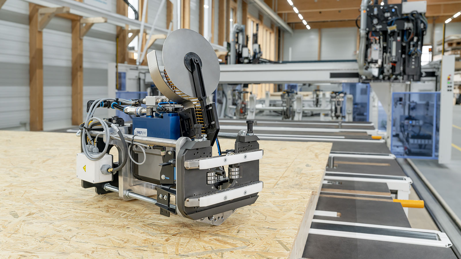 Sabot de façade sur le WALLTEQ M-300